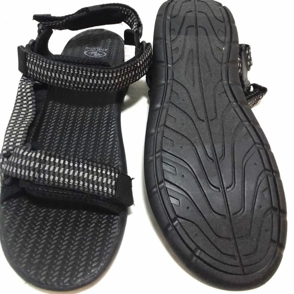 athletic works men's o2air thong sandal